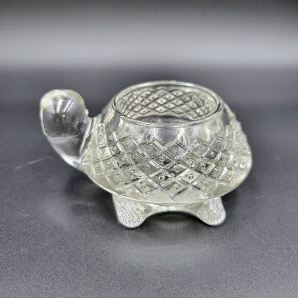 Vintage Avon Clear Crystal Glass Turtle Shaped Candle Holder Votive Tea Light Re - Picture 4 of 11